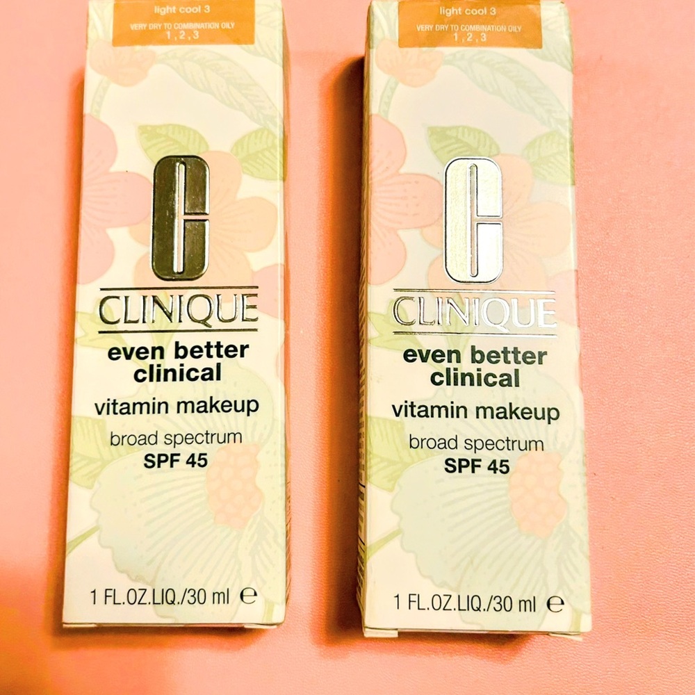 Clinique Even Better Clinical Vitamin Makeup SPF 45 - Light Cool